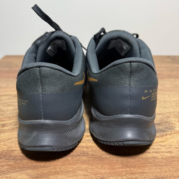 Nike Quest Black and Gold Running Shoes, Men’s 11.5 - Picture 3 of 7